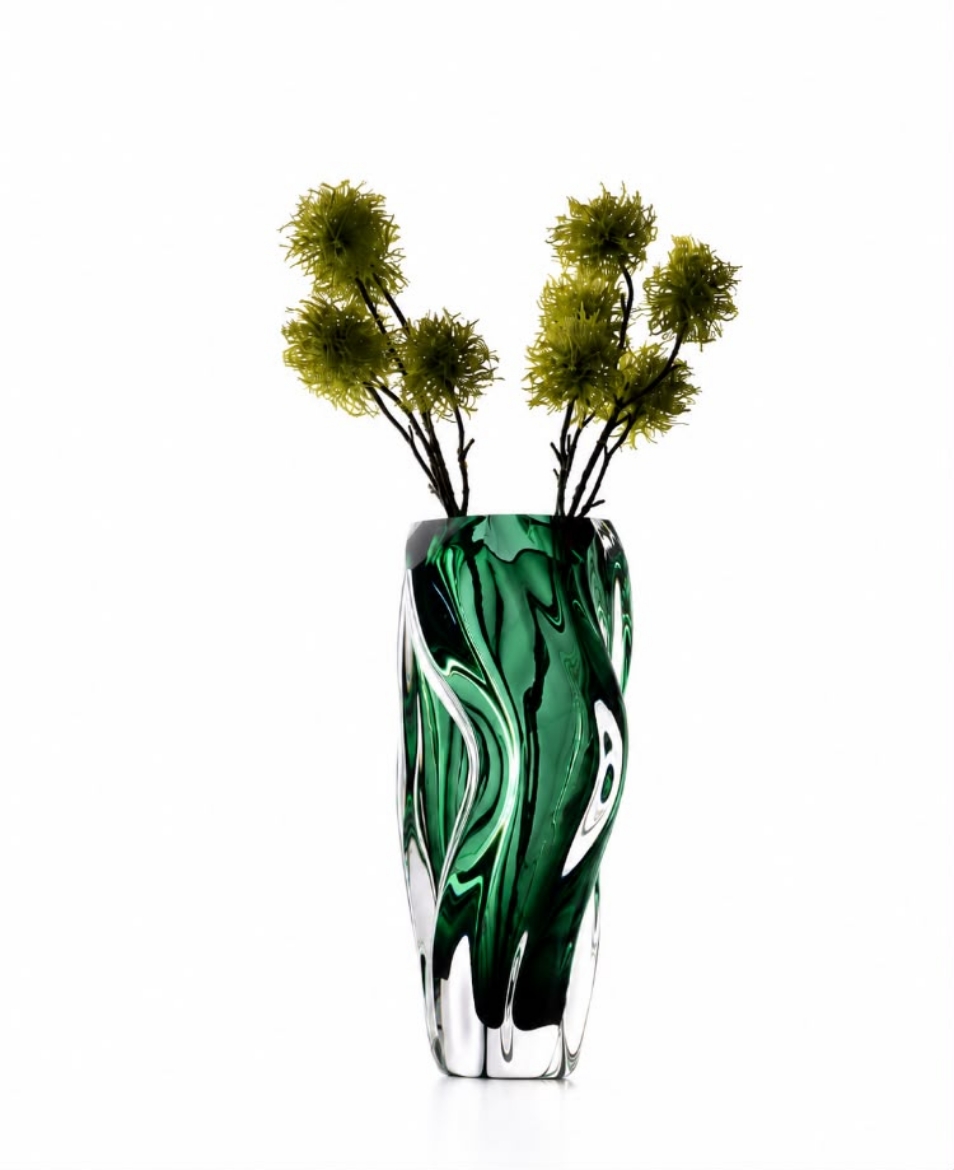 Picture of Twirl Vase Green