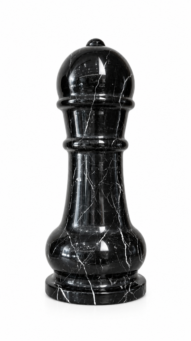 Picture of King Centerpiece Black